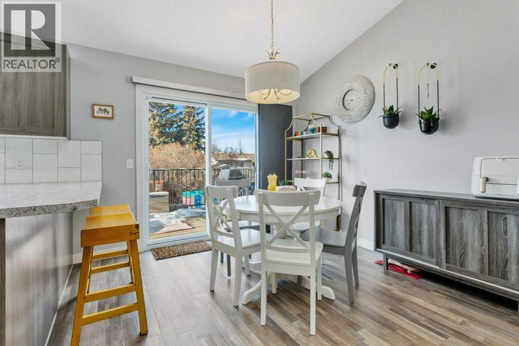 12 Rutherford Drive, Red Deer, AB - Indoor Photo Showing Dining Room