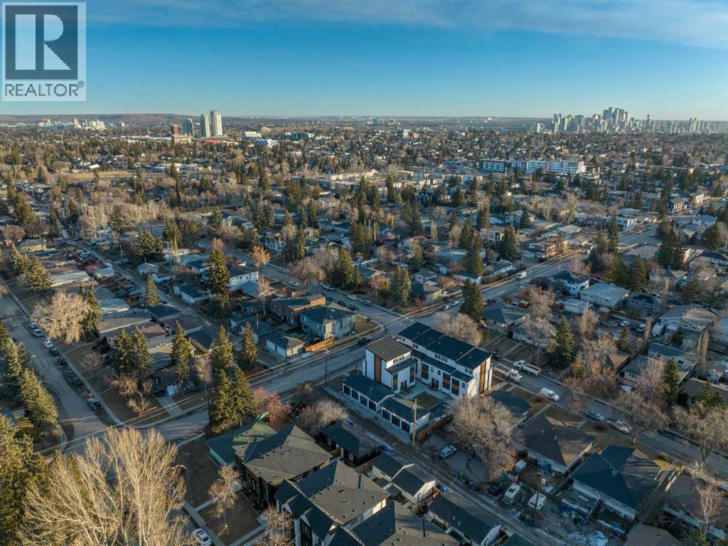 4313 30 Avenue Sw, Calgary, AB - Outdoor With View