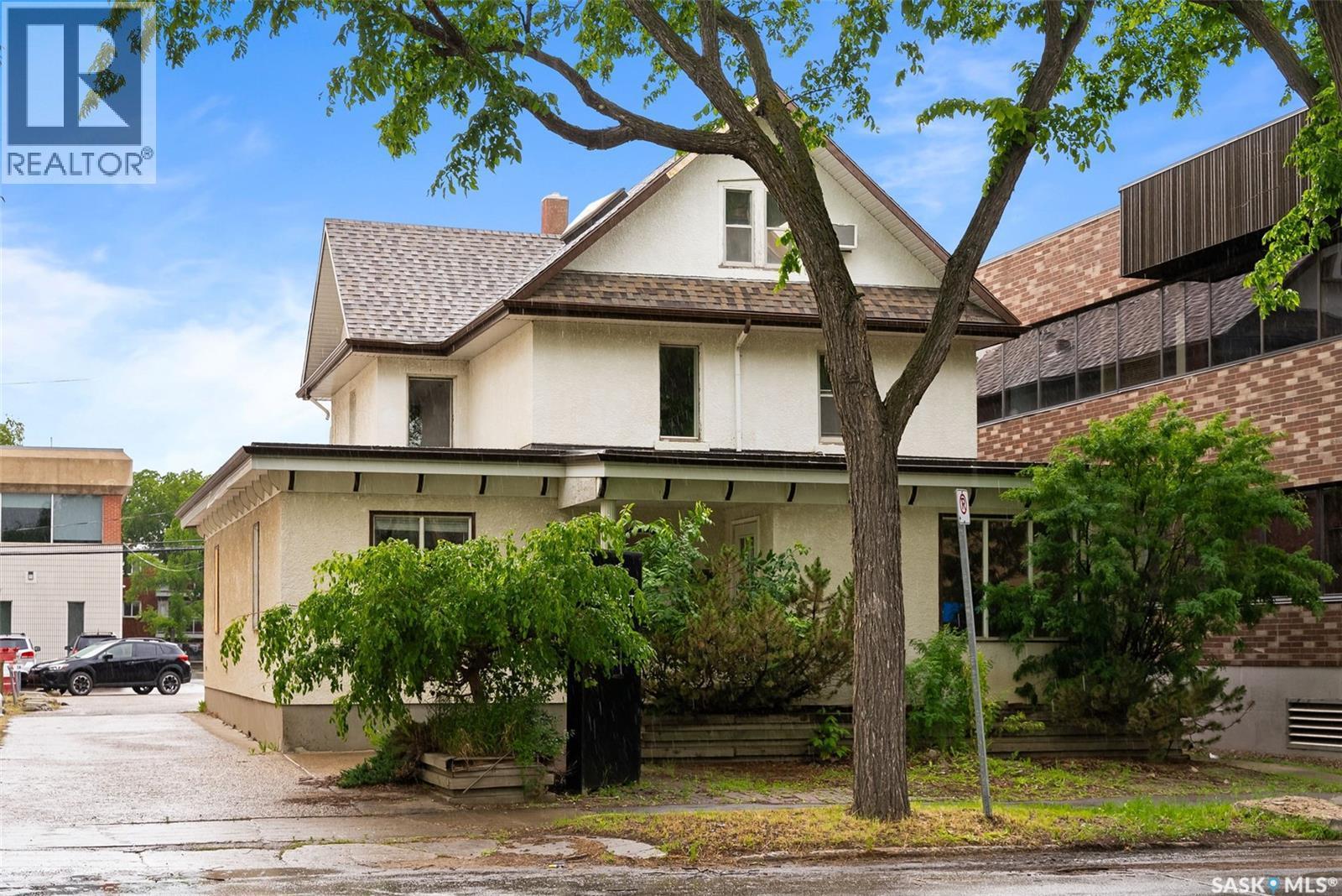2062 Cornwall Street, Regina, SK