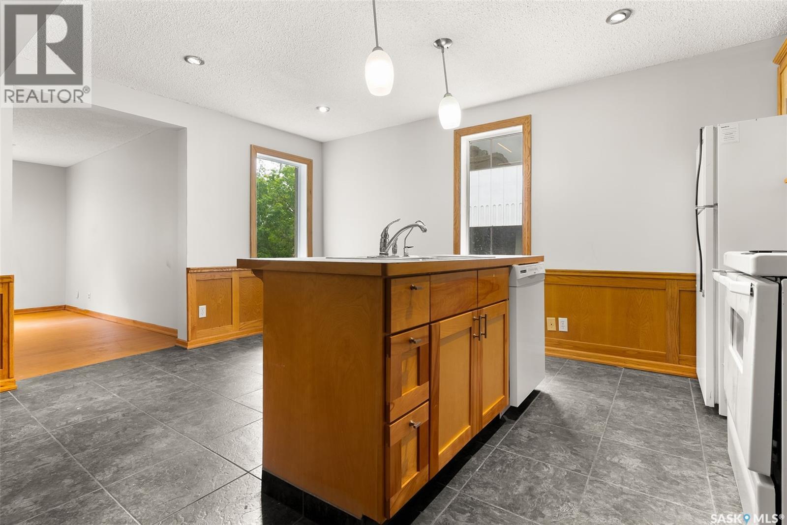 2062 Cornwall Street, Regina, SK