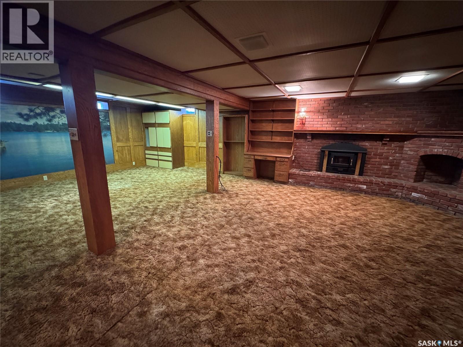 503 7Th Avenue W, Biggar, SK - Indoor