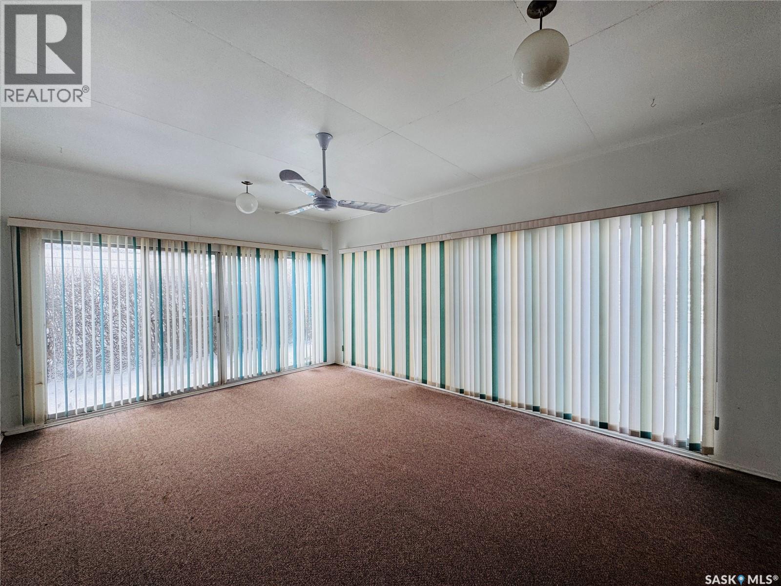 503 7Th Avenue W, Biggar, SK - Indoor