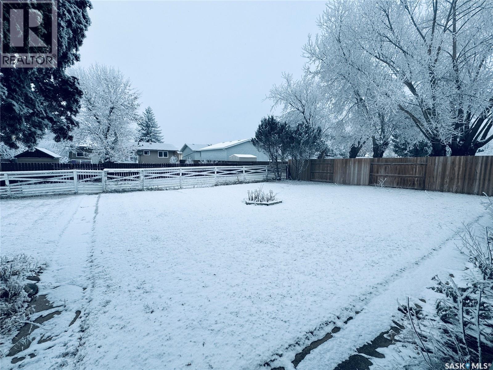 503 7Th Avenue W, Biggar, SK - Outdoor With View