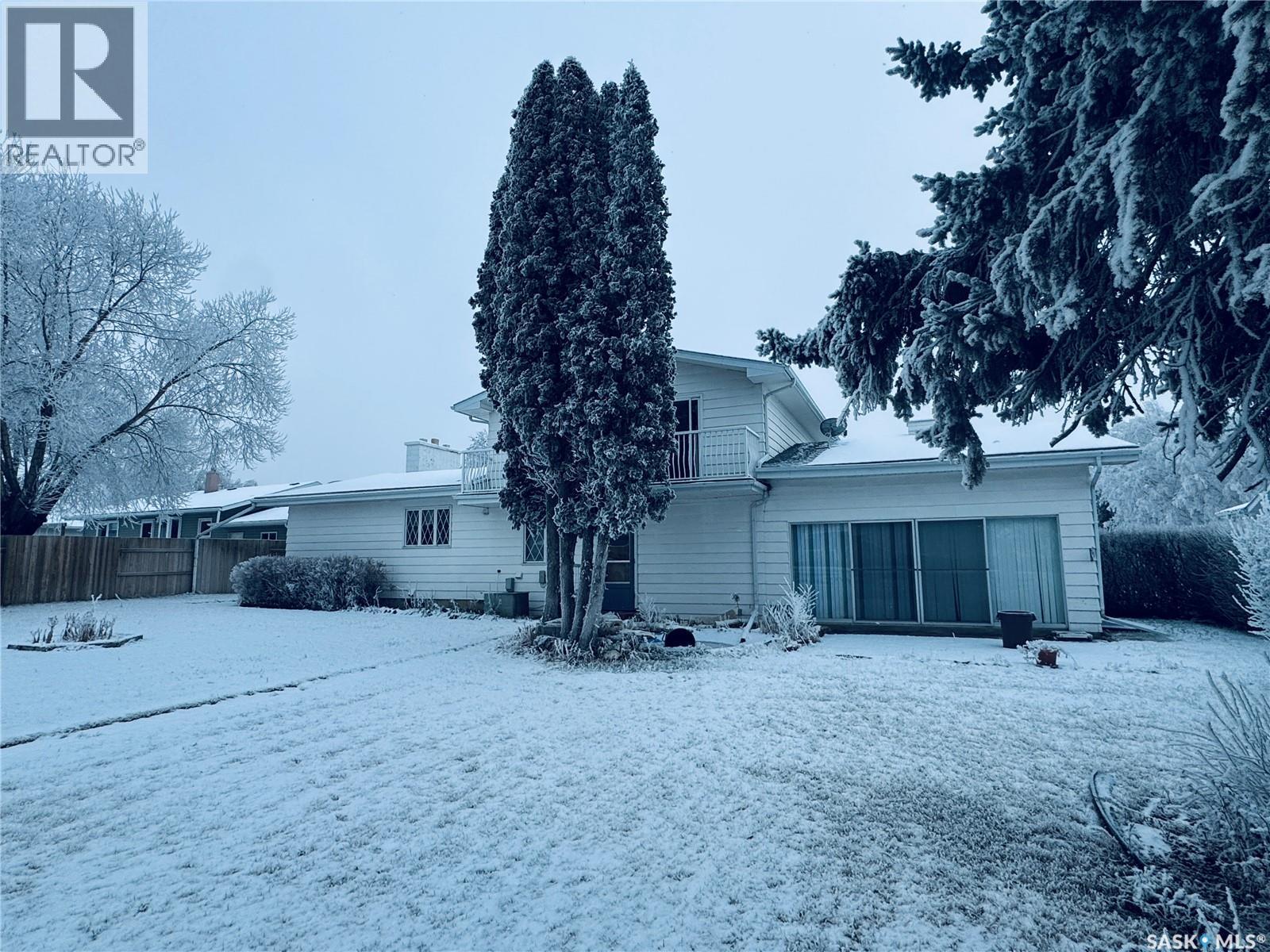 503 7Th Avenue W, Biggar, SK - Outdoor