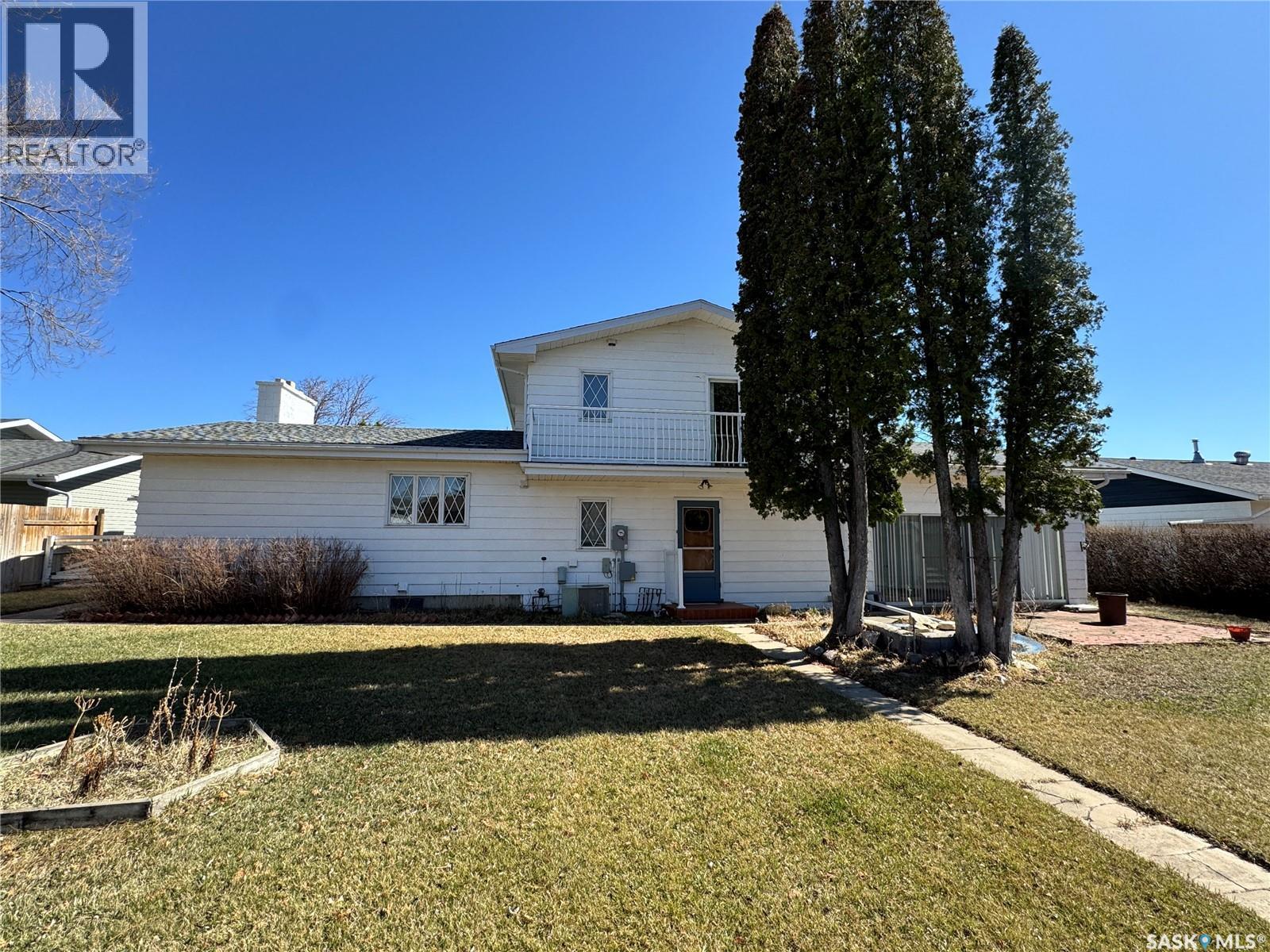 503 7Th Avenue W, Biggar, SK - Outdoor