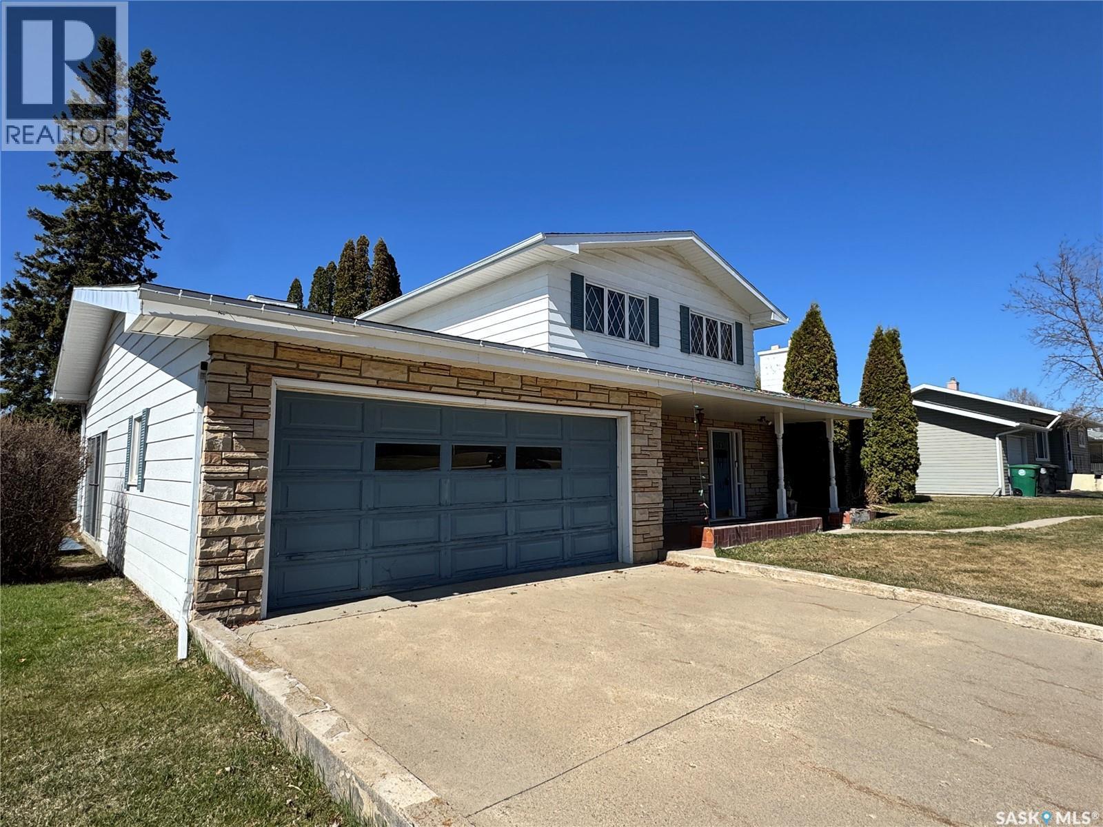 503 7Th Avenue W, Biggar, SK - Outdoor