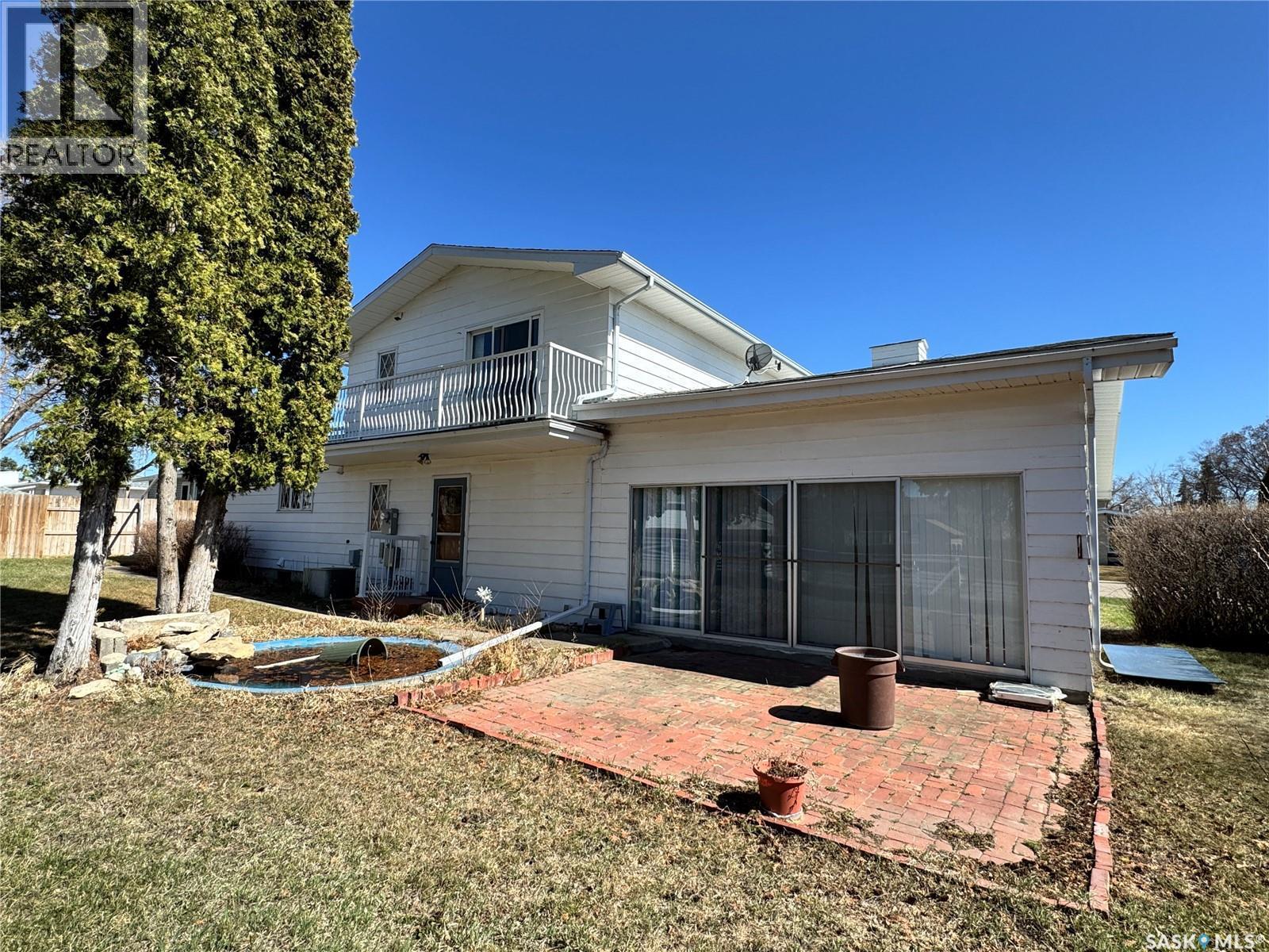 503 7Th Avenue W, Biggar, SK - Outdoor