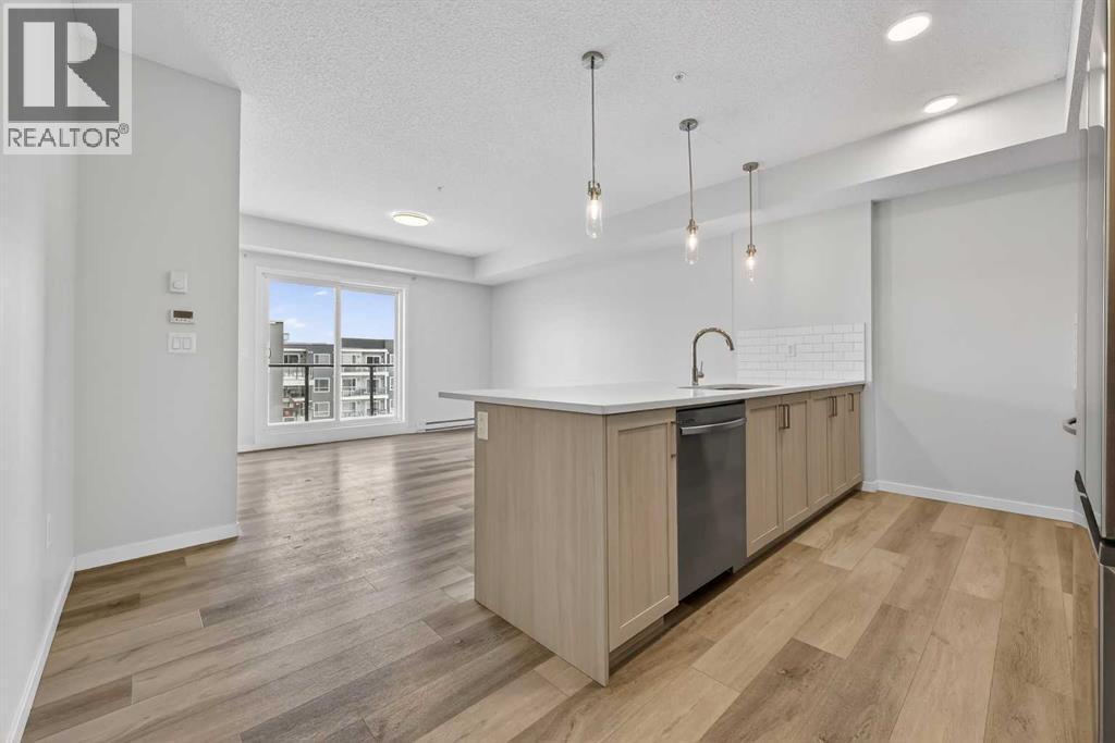 1410, 33 Carringham Gate Nw, Calgary, AB - Indoor Photo Showing Kitchen