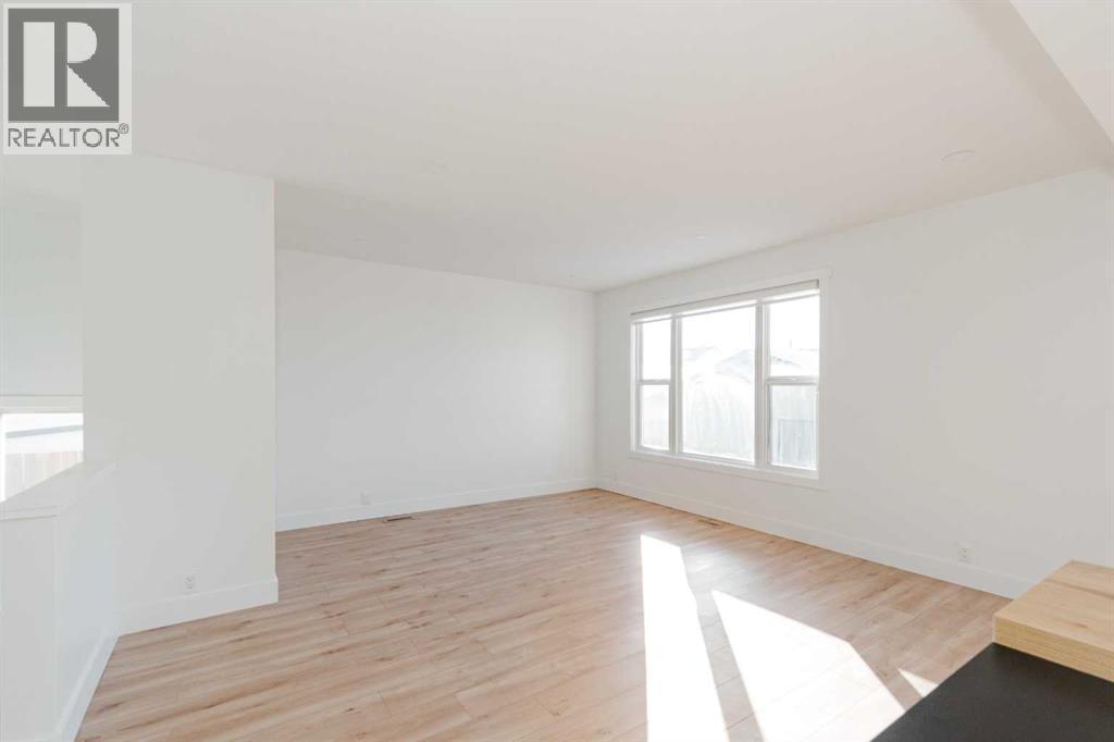 113 Bird Crescent, Fort Mcmurray, AB - Indoor Photo Showing Other Room