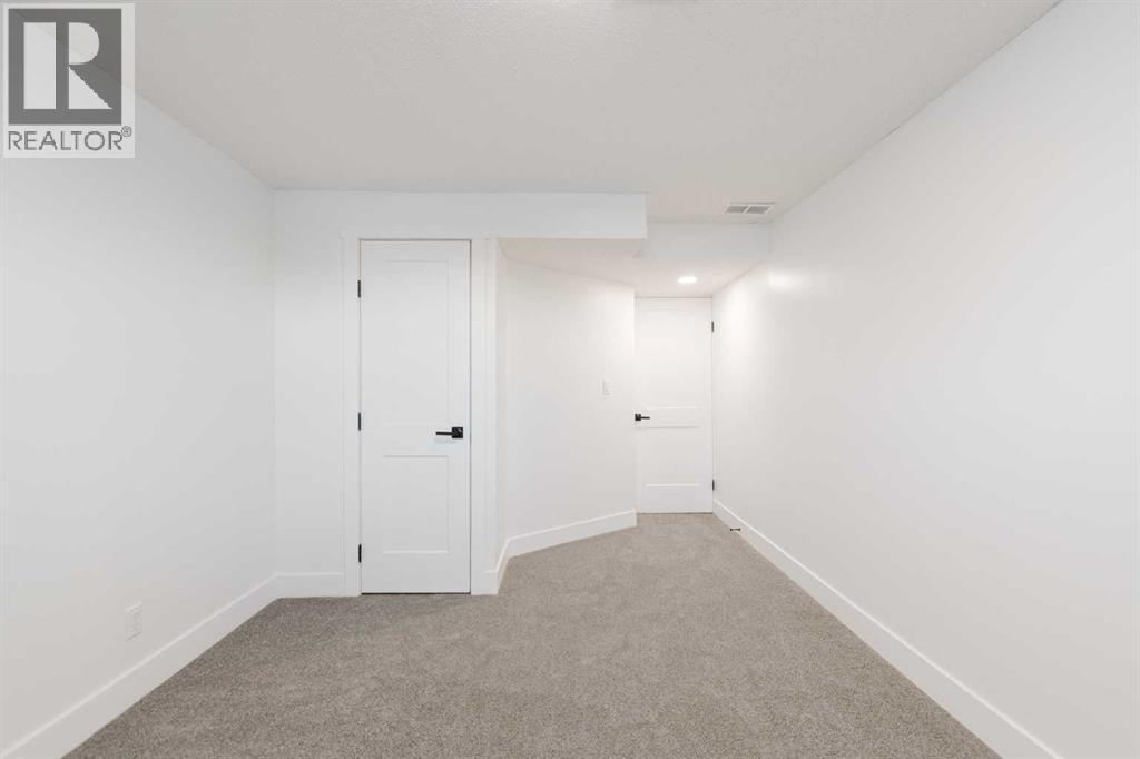 113 Bird Crescent, Fort Mcmurray, AB - Indoor Photo Showing Other Room