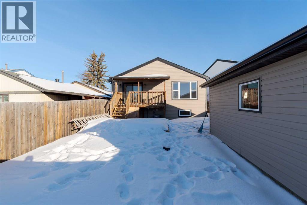 113 Bird Crescent, Fort Mcmurray, AB - Outdoor With Deck Patio Veranda With Exterior