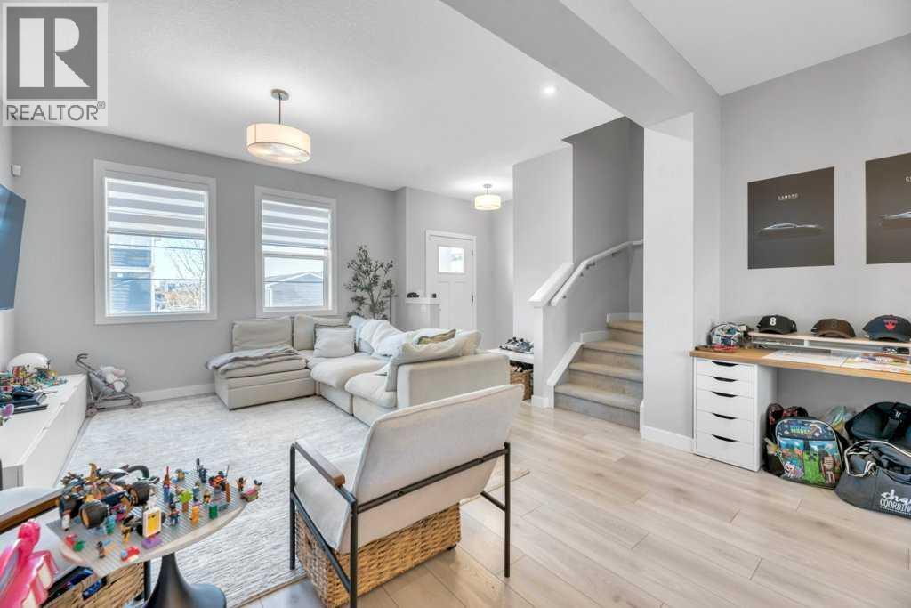 121 Dawson Circle, Chestermere, AB - Indoor Photo Showing Living Room