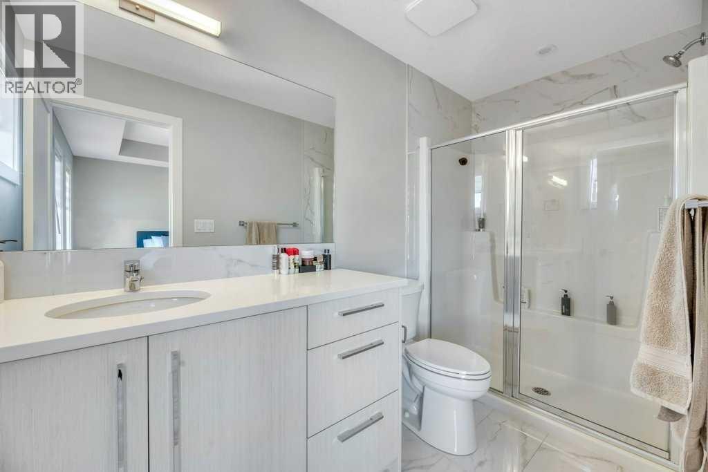 Primary Ensuite - 121 Dawson Circle, Chestermere, AB - Indoor Photo Showing Bathroom
