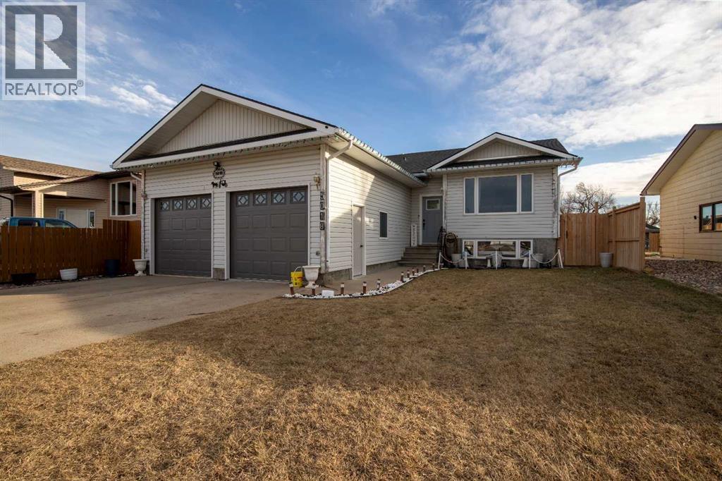 5018 42 Avenue, Taber, AB - Outdoor
