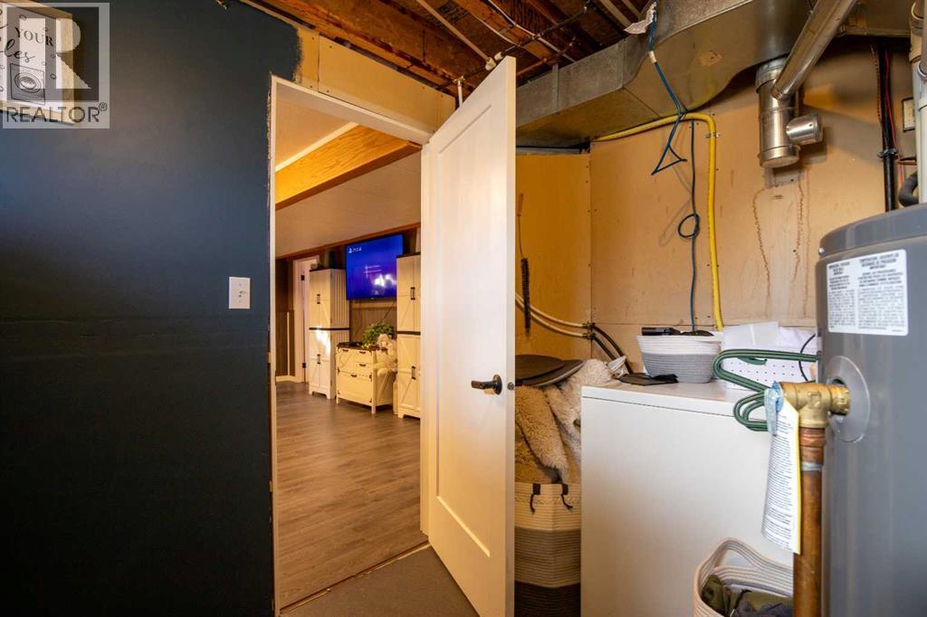 5018 42 Avenue, Taber, AB - Indoor Photo Showing Basement