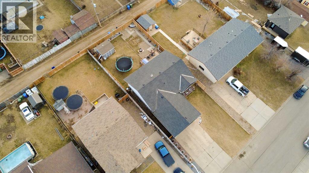 5018 42 Avenue, Taber, AB -