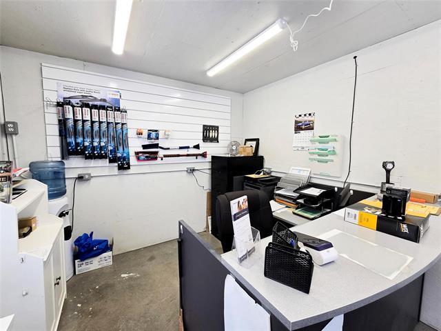 30110 31E Rd, Hanover Rm, MB