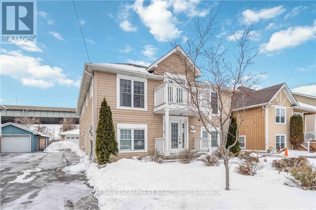 1056 Beach Boulevard, Hamilton, ON - Outdoor With Facade