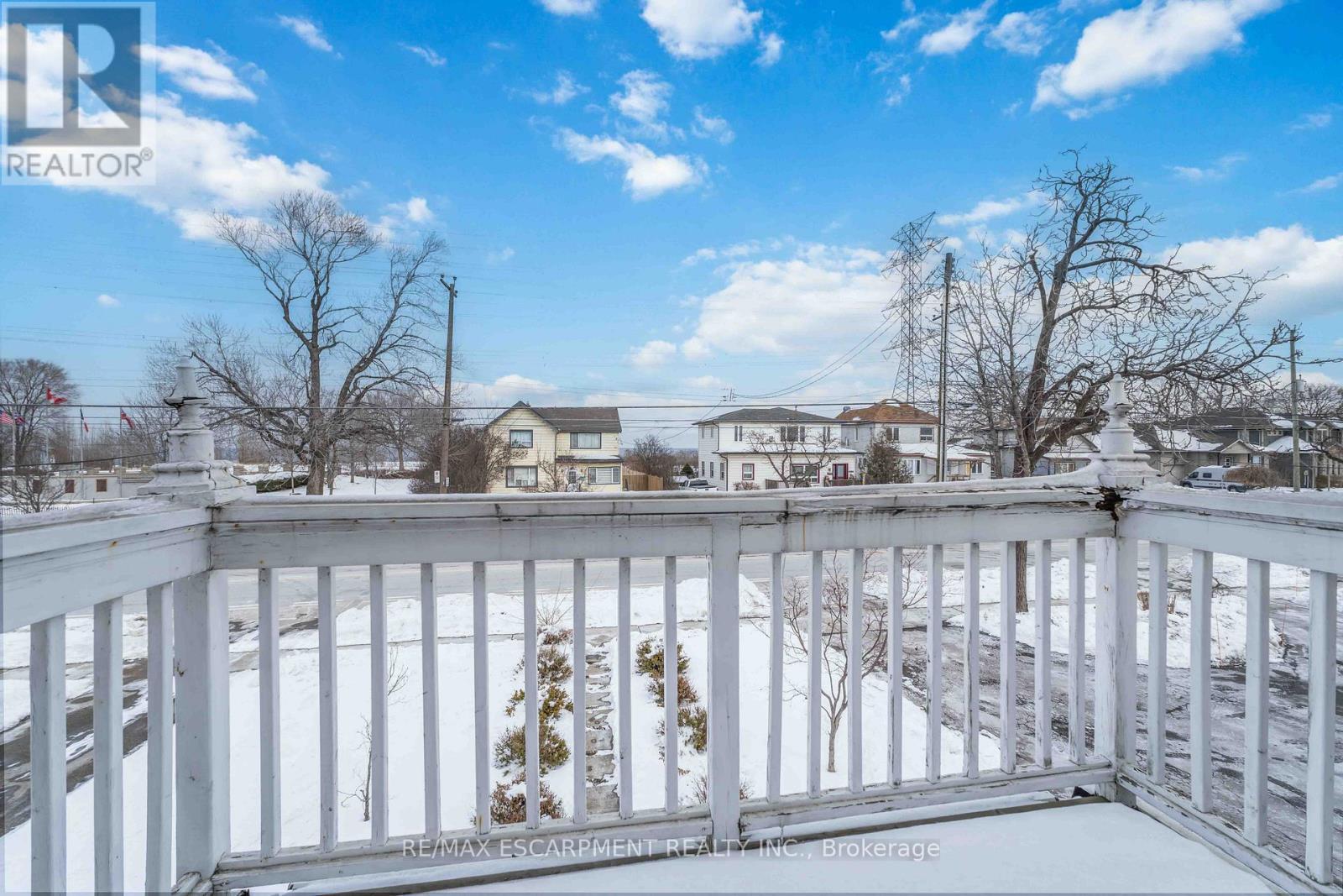 1056 Beach Boulevard, Hamilton, ON - Outdoor