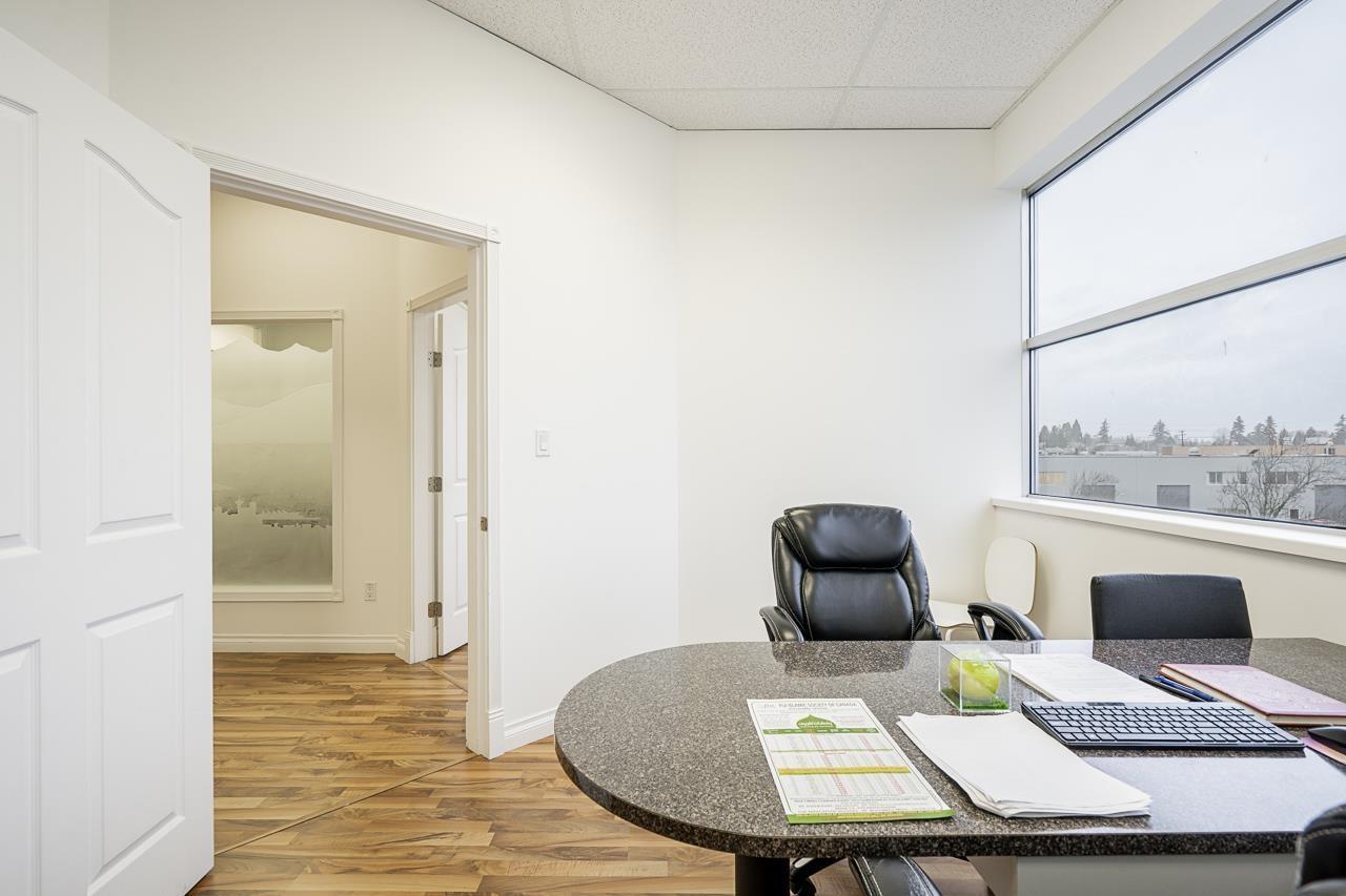 206 12877 76 Avenue, Surrey, BC