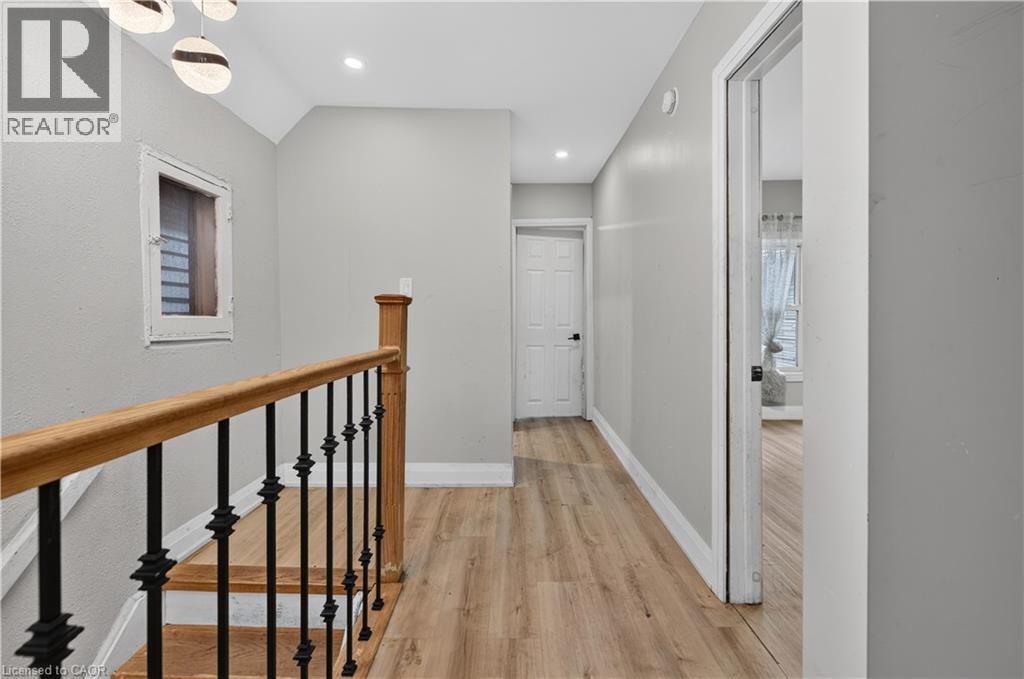 55 Francis Street, Hamilton, ON - Indoor Photo Showing Other Room