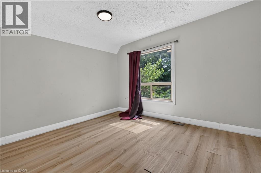 55 Francis Street, Hamilton, ON - Indoor Photo Showing Other Room