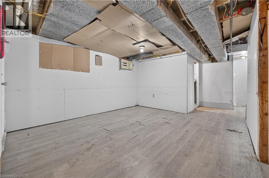 55 Francis Street, Hamilton, ON - Indoor Photo Showing Other Room