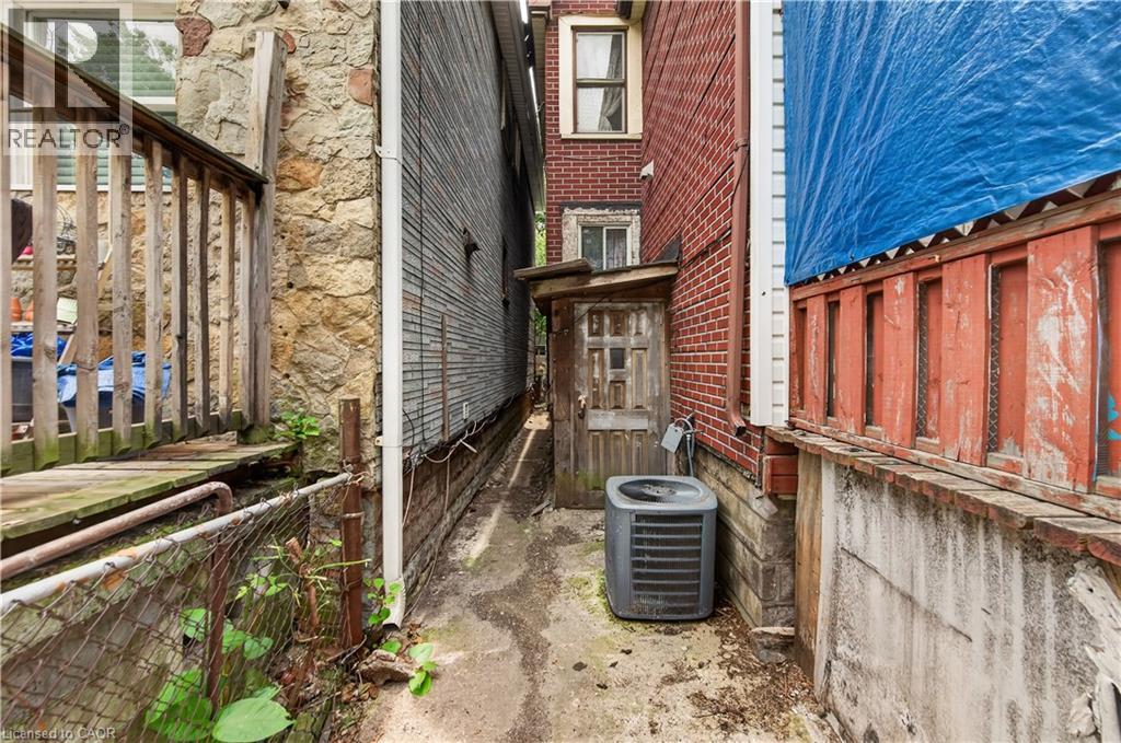 55 Francis Street, Hamilton, ON - Outdoor