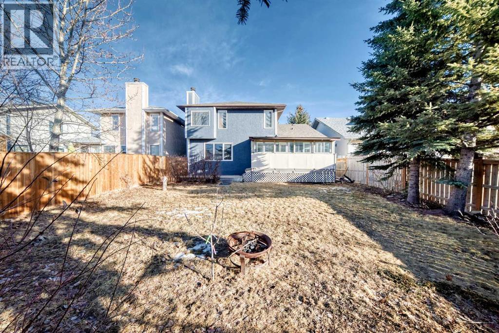 266 Edgepark Way Nw, Calgary, AB - Outdoor