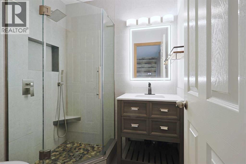 19 Sunridge Crescent Nw, Airdrie, AB - Indoor Photo Showing Bathroom