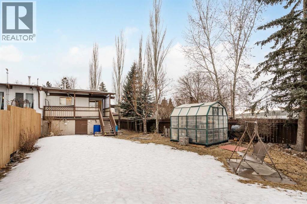 15 A Arlington Bay Se, Calgary, AB - Outdoor