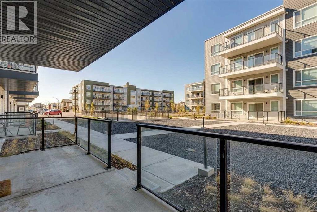 3116, 33 Carringham Gate Nw, Calgary, AB - Outdoor With Balcony