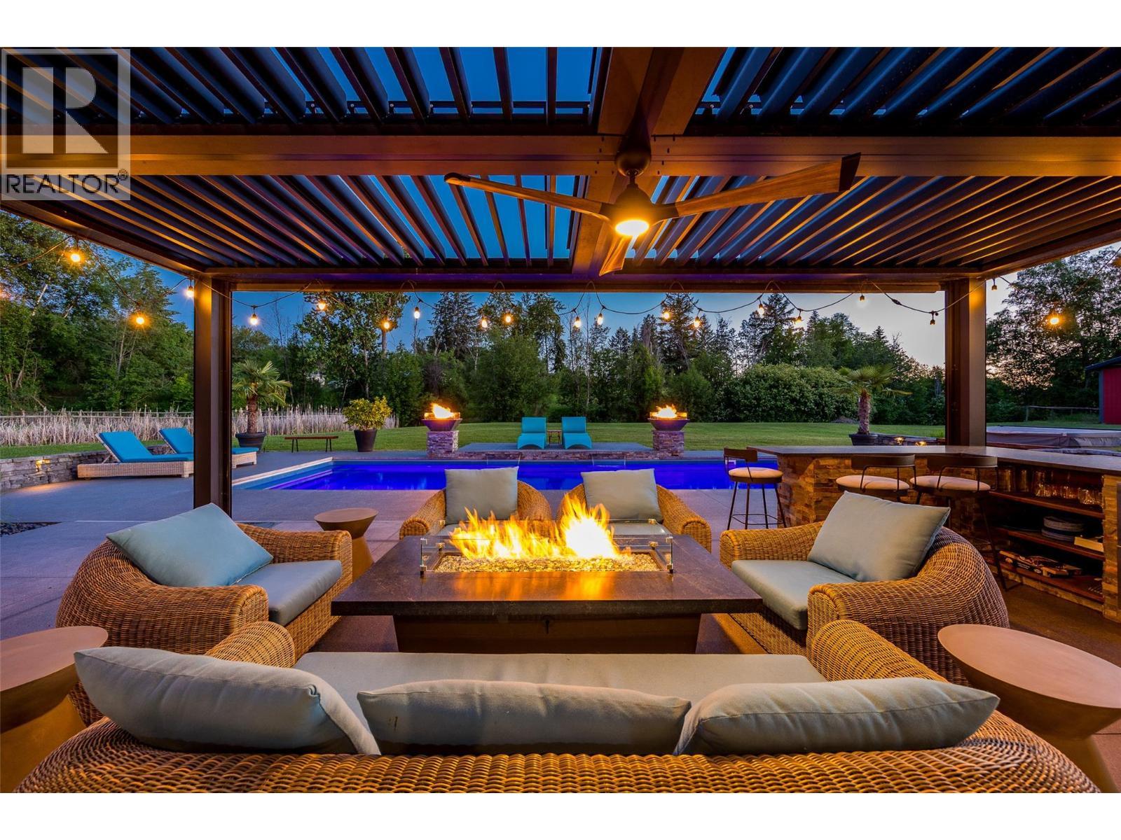 4284 Jaud Road, Kelowna, BC - Outdoor With In Ground Pool With Deck Patio Veranda