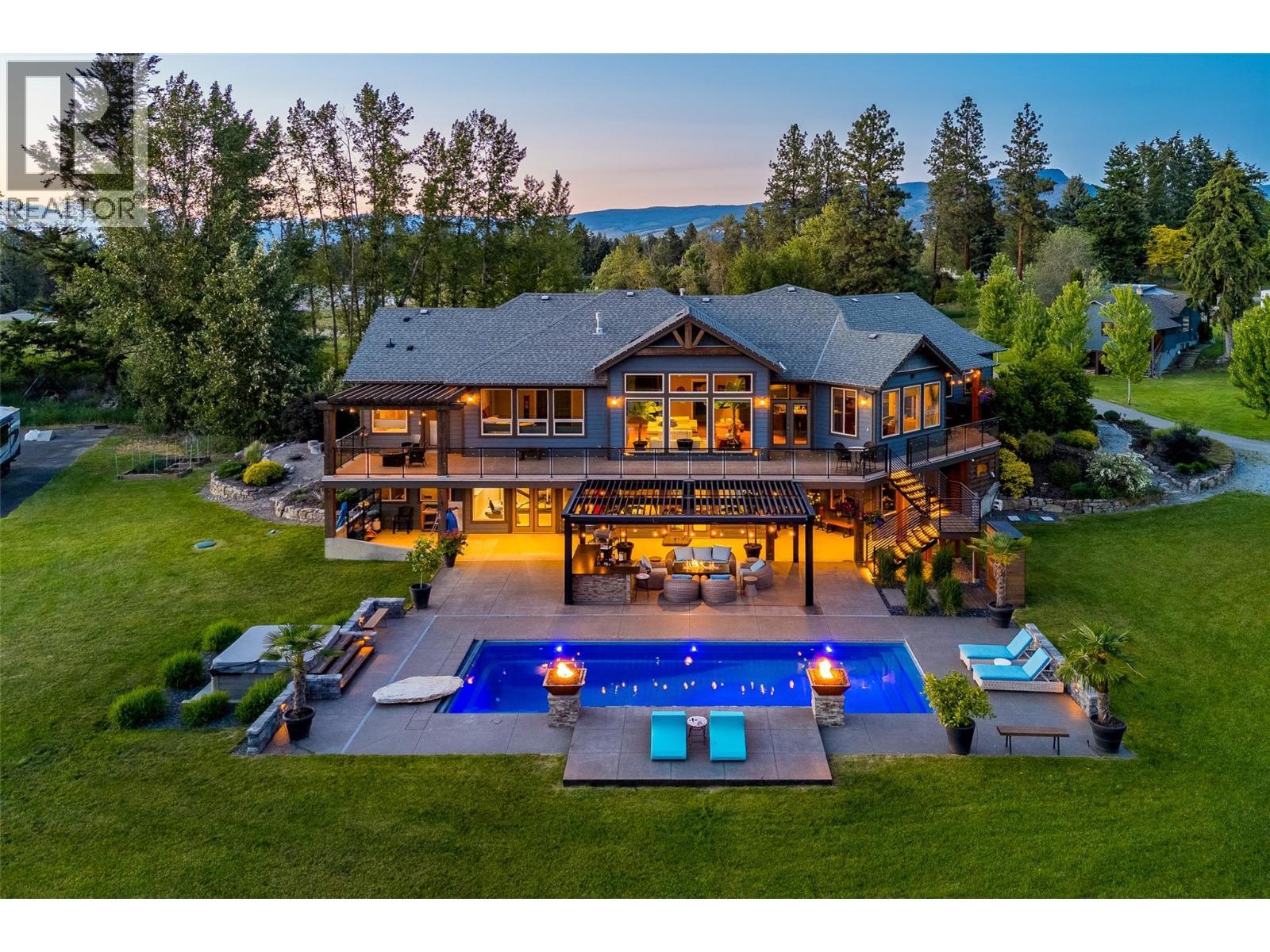 4284 Jaud Road, Kelowna, BC - Outdoor