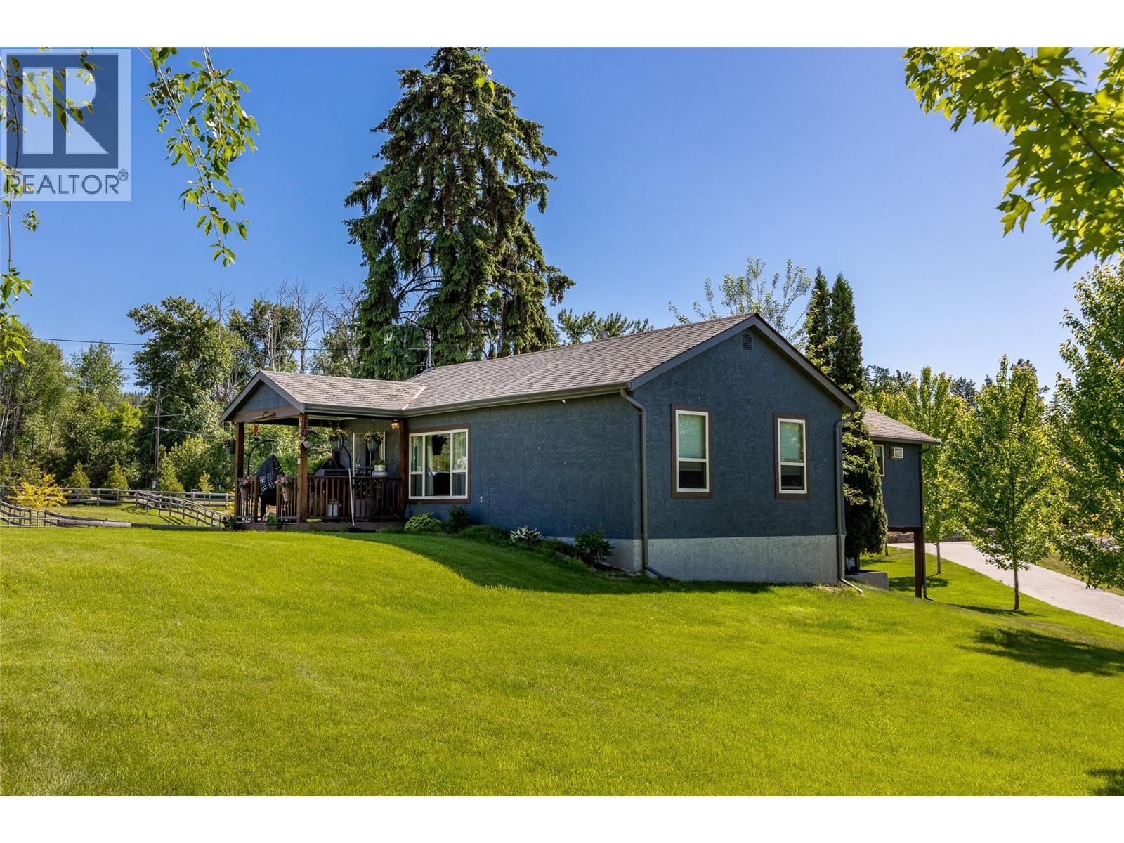 4284 Jaud Road, Kelowna, BC - Outdoor