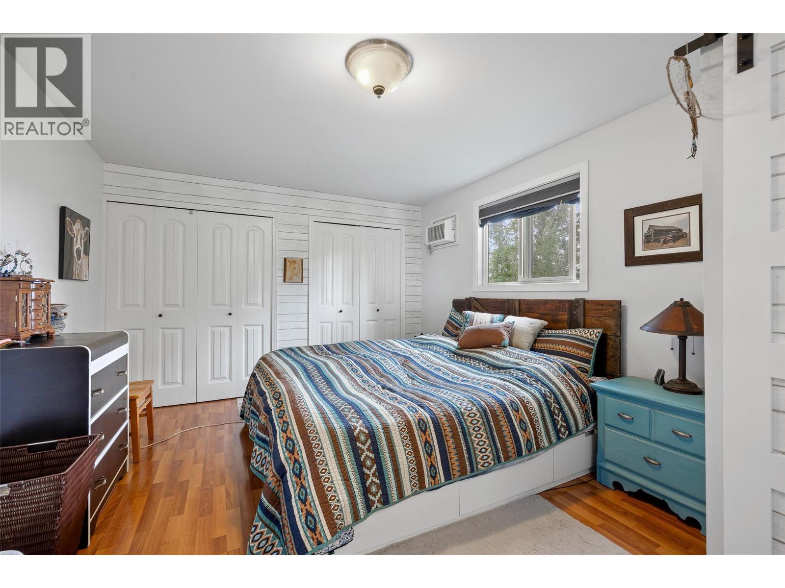 4284 Jaud Road, Kelowna, BC - Indoor Photo Showing Bedroom