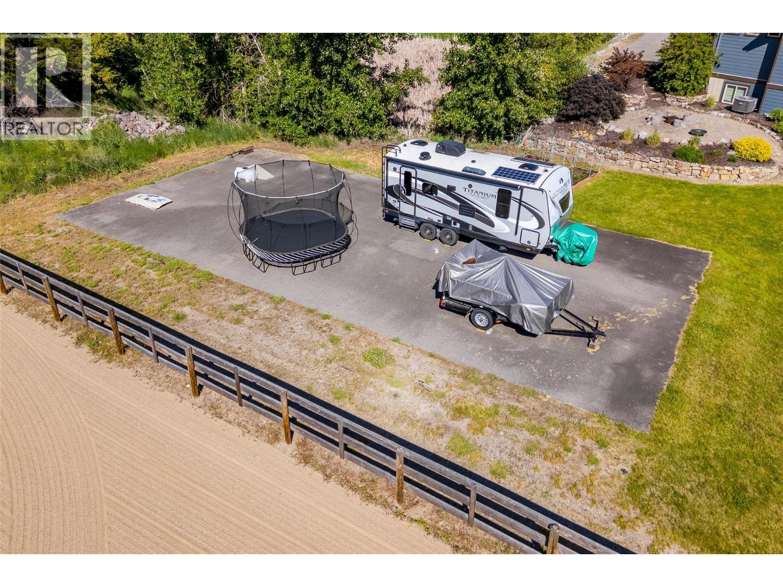 4284 Jaud Road, Kelowna, BC - Outdoor