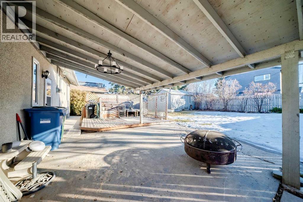 2205 80 Avenue Se, Calgary, AB -