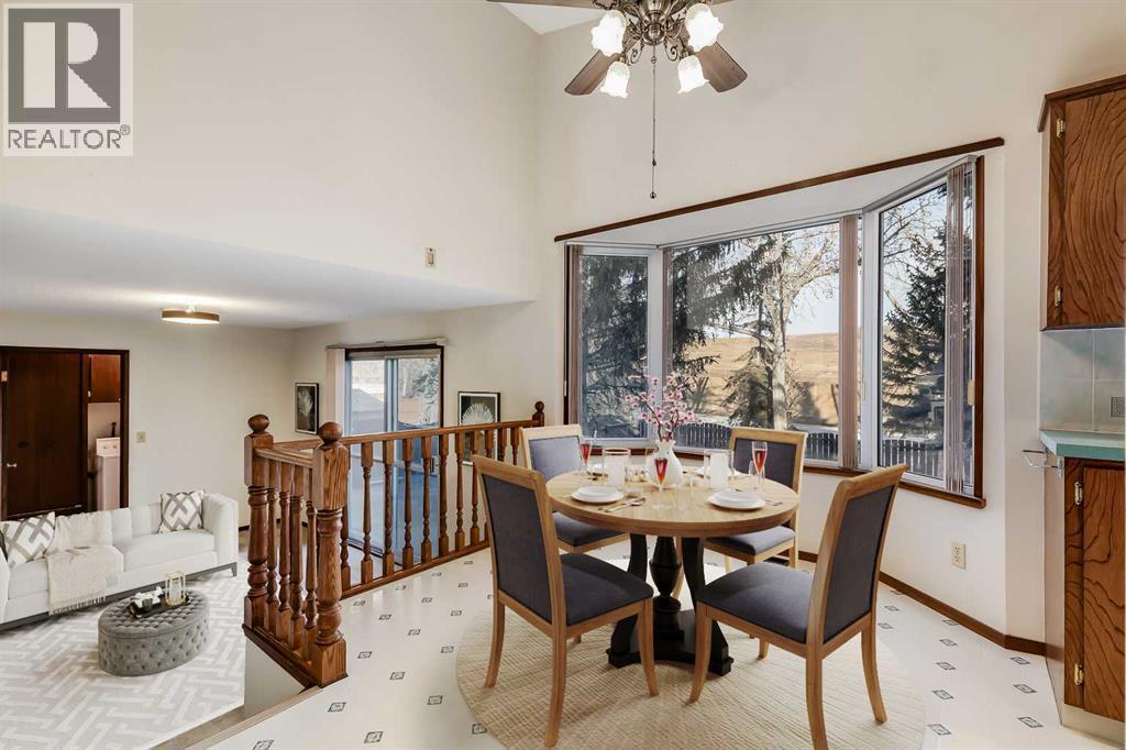 3387 Breton Close Nw, Calgary, AB - Indoor Photo Showing Dining Room