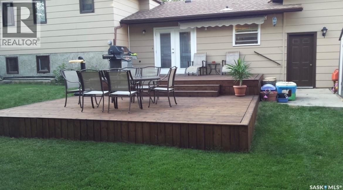 10 Dragan Crescent, Saskatoon, SK - Outdoor With Deck Patio Veranda With Exterior