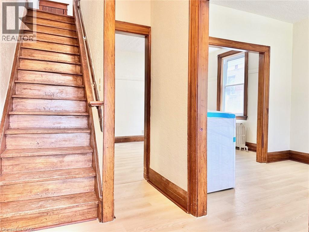 215 Rosewood Road, Hamilton, ON - Indoor Photo Showing Other Room