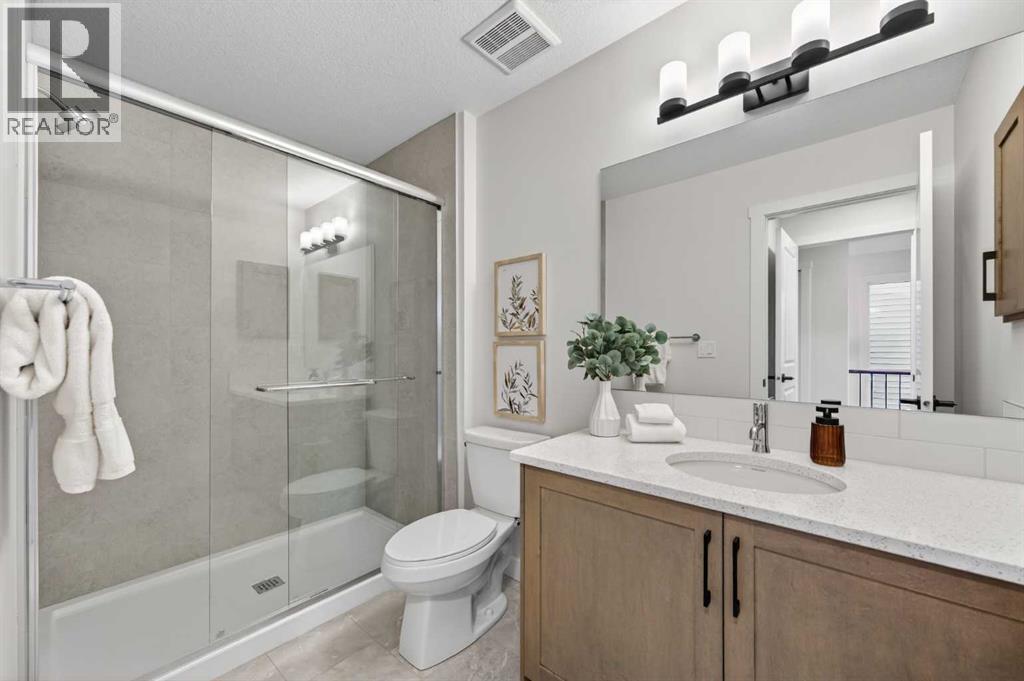 1051 Bayview Crescent, Airdrie, AB - Indoor Photo Showing Bathroom