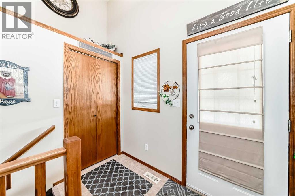 10 Kerr Close, Red Deer, AB - Indoor Photo Showing Other Room