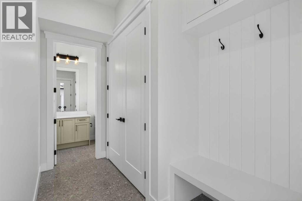 1137 41 Street Sw, Calgary, AB - Indoor Photo Showing Other Room