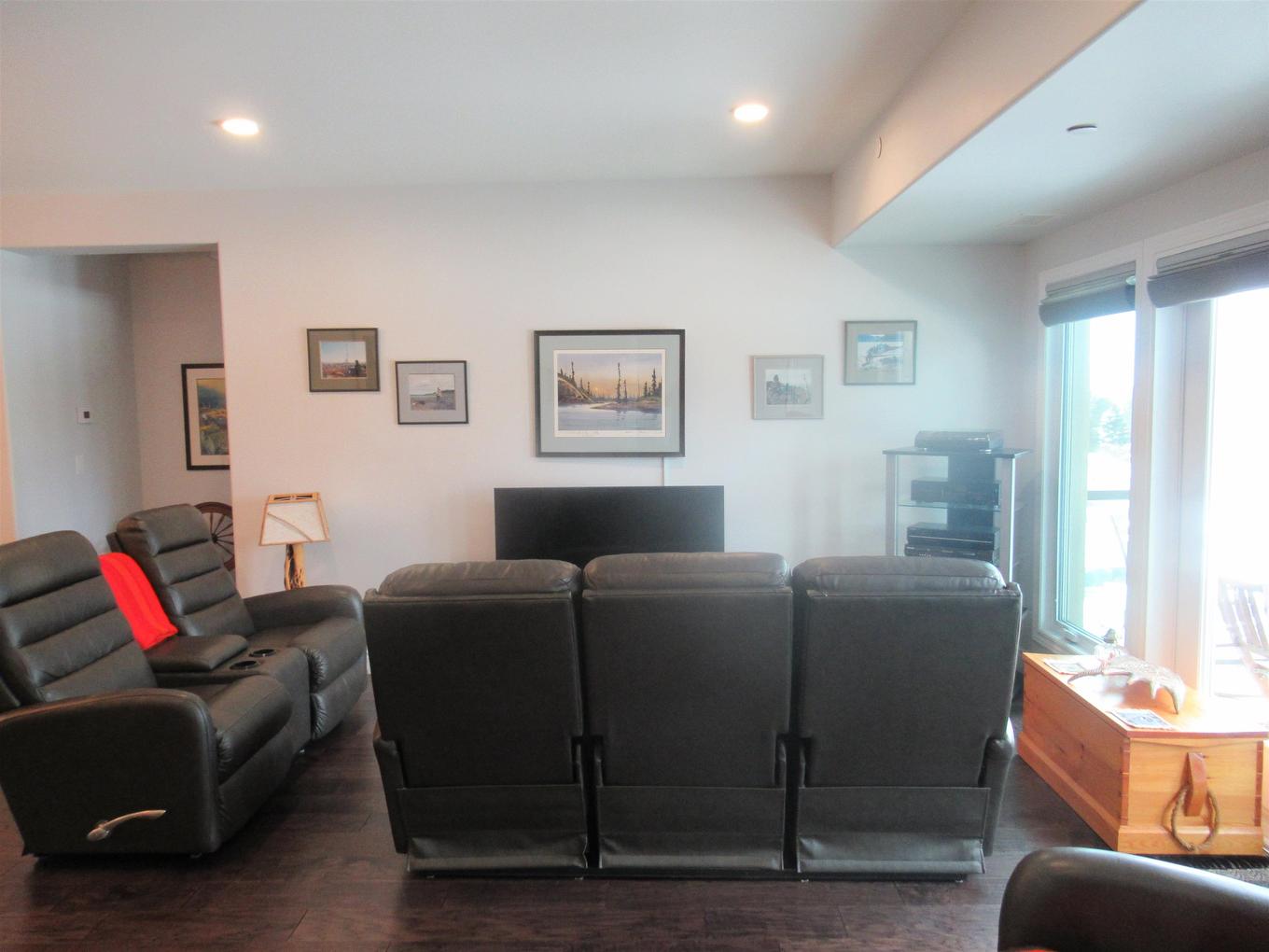 103 1230 Dawson Road, Thunder Bay, ON - Indoor Photo Showing Other Room