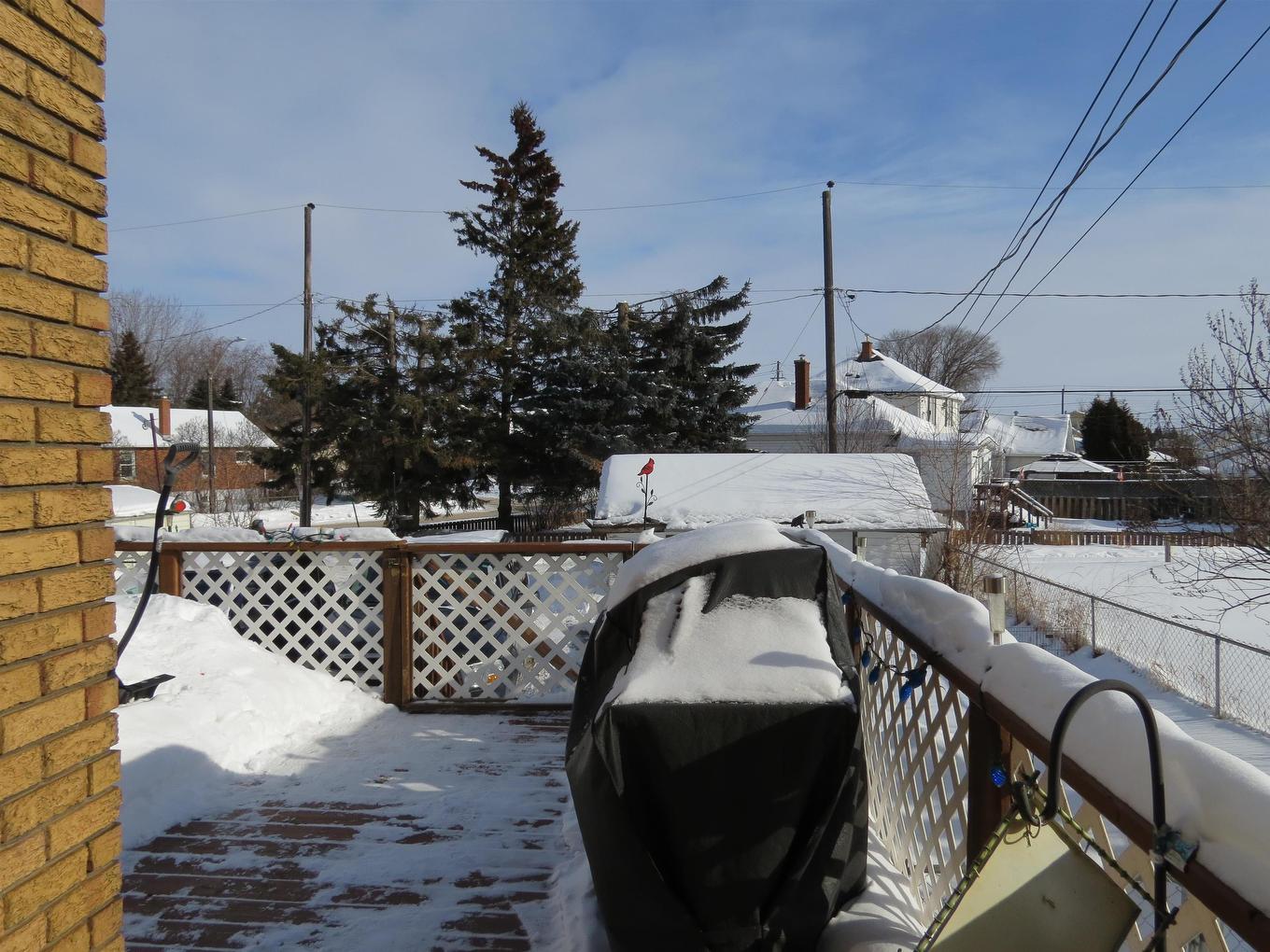 836 Simpson Street, Thunder Bay, ON - Outdoor With Deck Patio Veranda