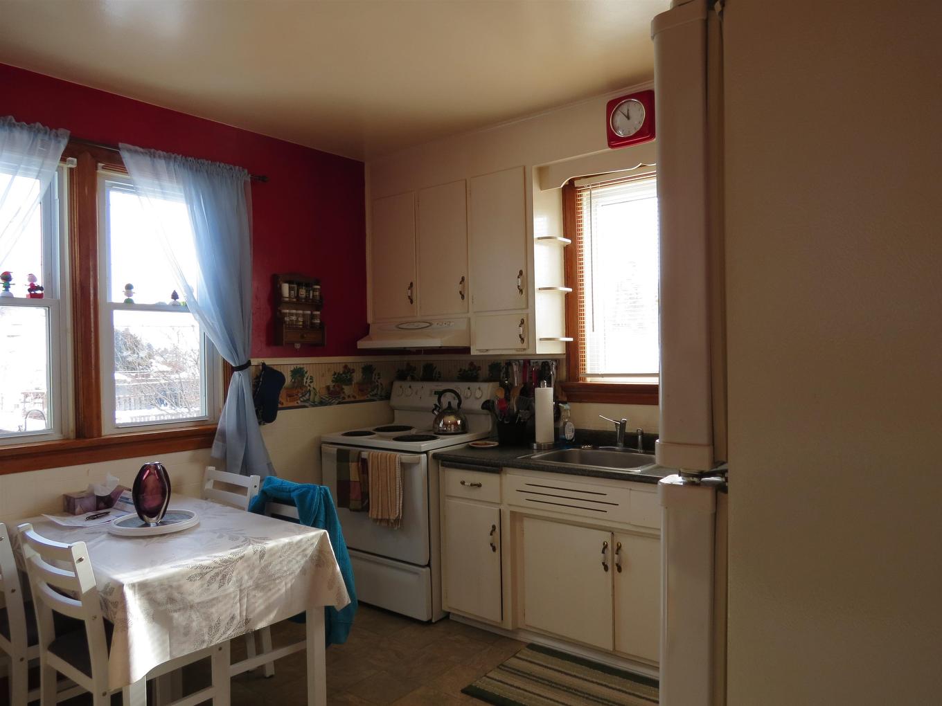 836 Simpson Street, Thunder Bay, ON - Indoor