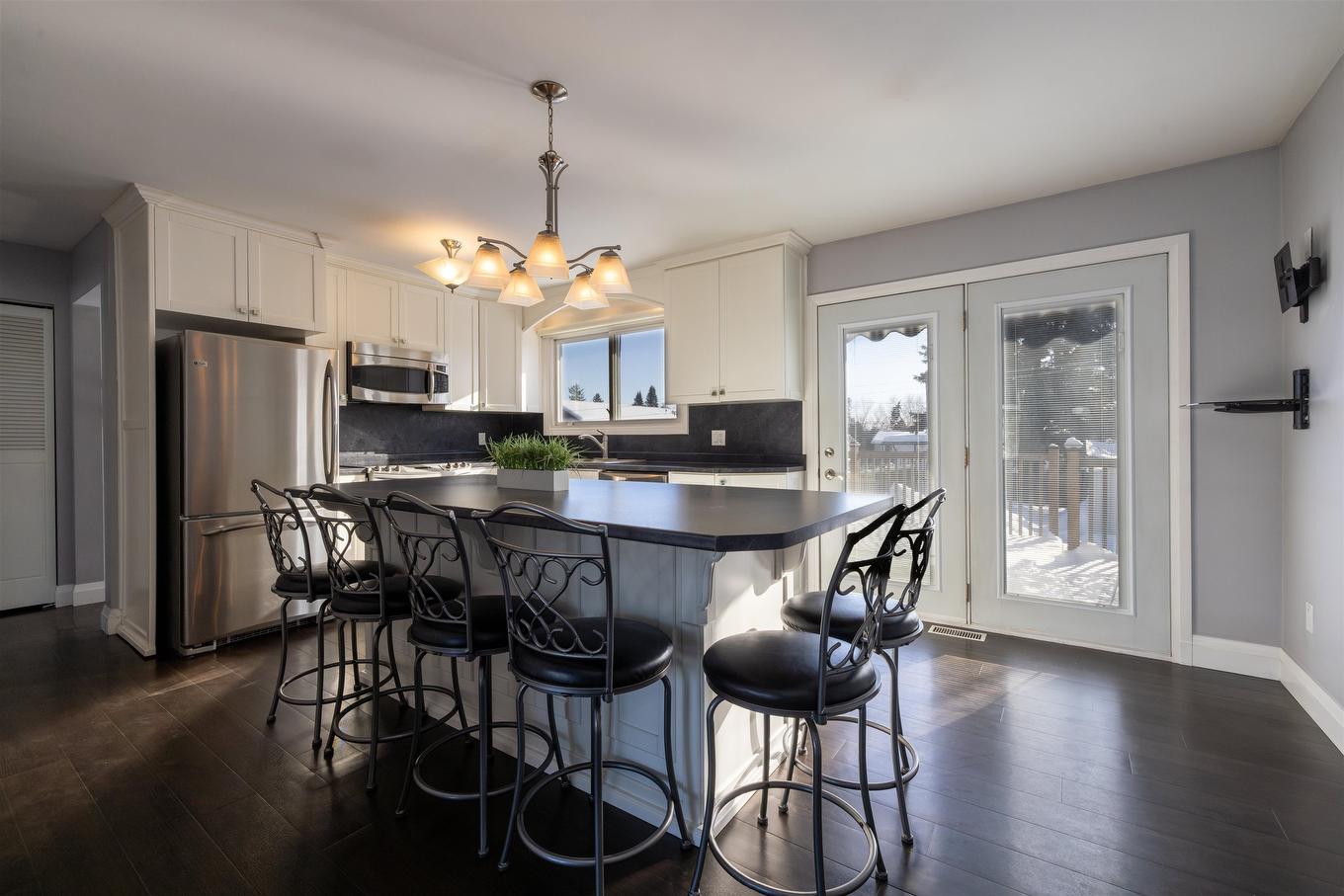 239 Dublin Avenue, Thunder Bay, ON - Indoor