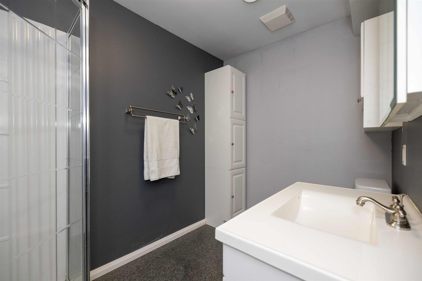 239 Dublin Avenue, Thunder Bay, ON - Indoor Photo Showing Bathroom