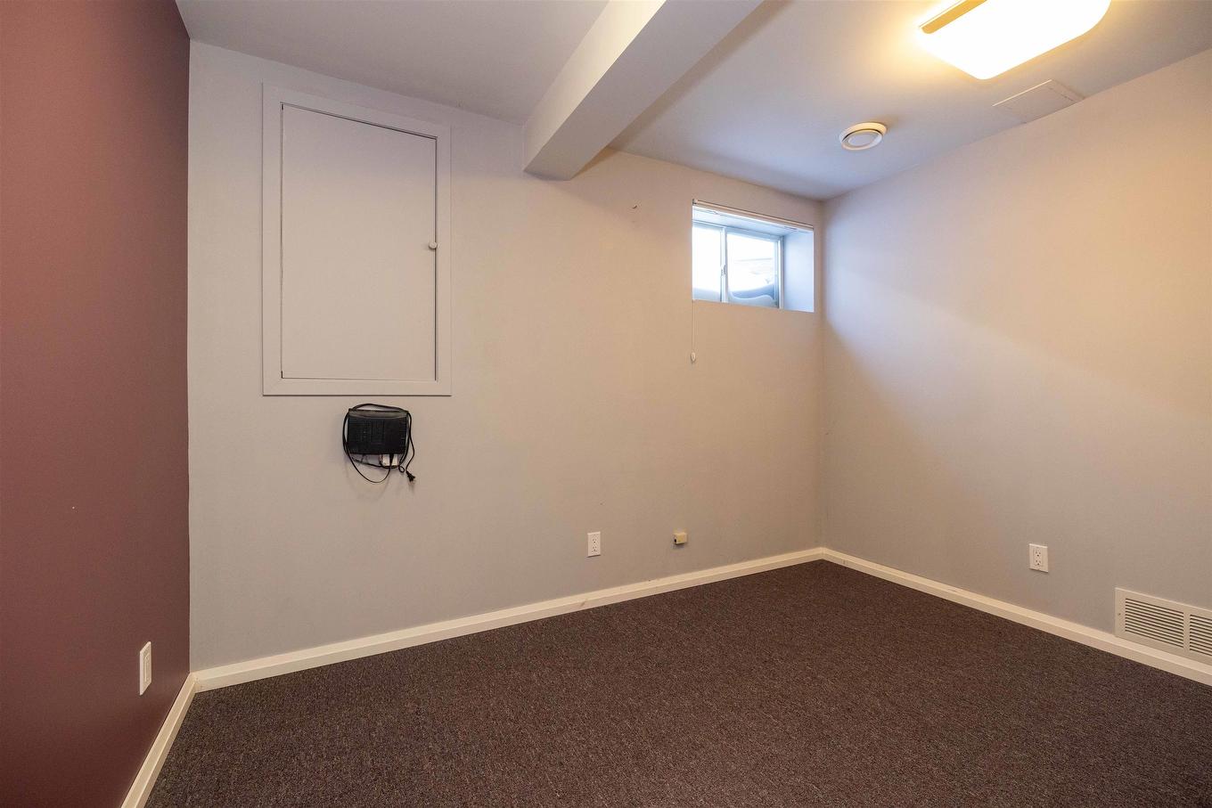 239 Dublin Avenue, Thunder Bay, ON - Indoor Photo Showing Other Room